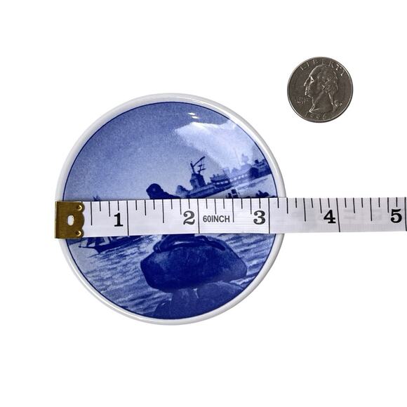 Porcelain Wall Art Royal Copenhagen Mini Plate Langelinie Blue Display 3.25 Inch - Picture 10 of 10
